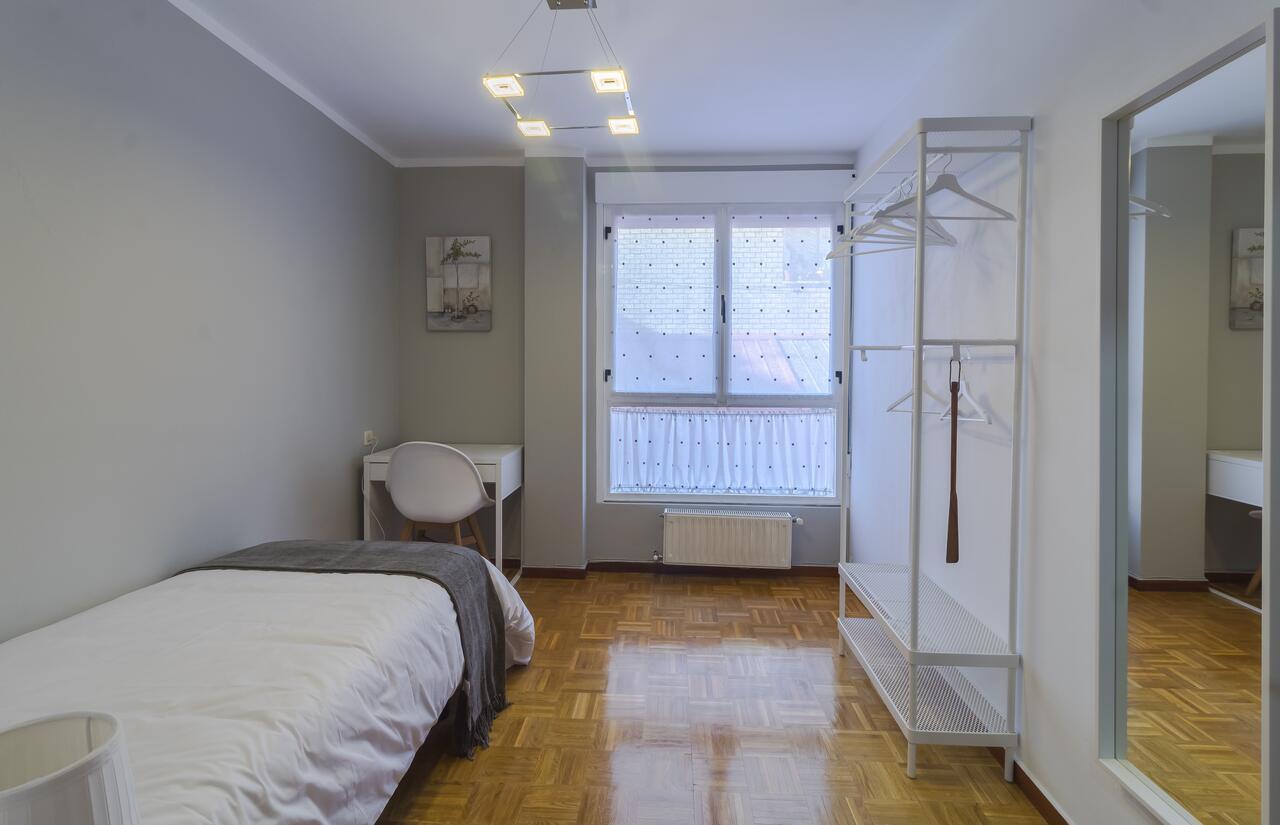 Apartamento Vital Aza โปลา เด เลนา ภายนอก รูปภาพ